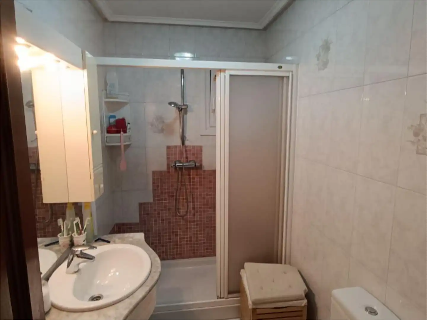 Piso en venta en Barrena Kalea, 18, Eibar Baño de Piso en venta en Eibar con Balcón