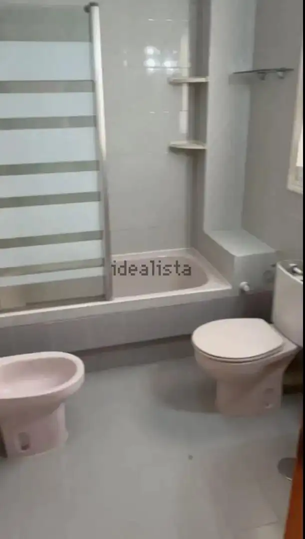 Habitación en Plaza de la Constitución, 1, Viator Baño de Piso para compartir en Viator con Aire acondicionado, Terraza y Amueblado