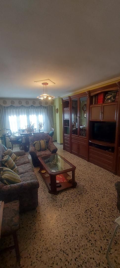 Pis en venda a Calle Benito Vicioso, 11, Estación - San Antonio Sala d'estar de Pis en venda en Calatayud amb Aire condicionat i Terrassa