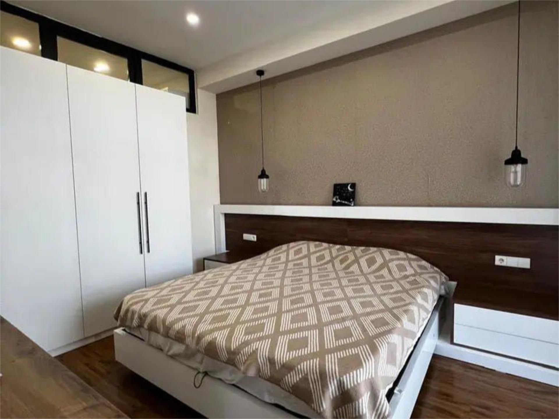 Dormitori de Pis per a compartir en  Madrid Capital amb Aire condicionat, Calefacció i Parquet