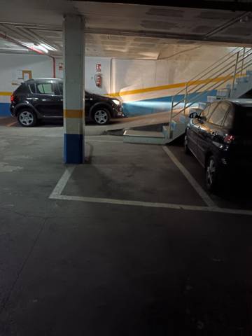 Garaje en Alquiler en Avinguda d'Isabel la Catòlica, 56 en Les Planes