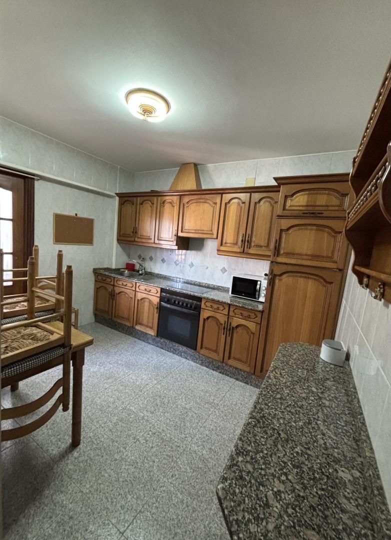 Pis de lloguer a Rúa Río Lérez, 5, Porta Nova Cuina de Pis de lloguer en Ferrol amb Terrassa, Traster i Moblat