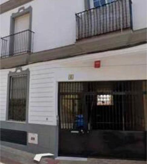 Garaje de alquiler en Fuentes de Andalucía, Sevilla - imagen 1 Foto 1 de Garaje de alquiler en Fuentes de Andalucía, Sevilla