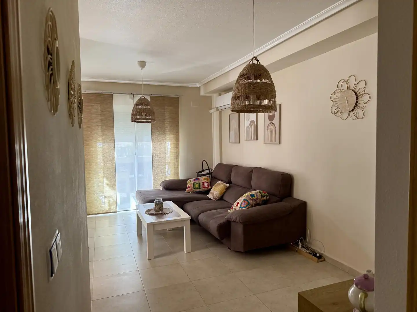 Erdgeschoss zum Verkauf in Carrer de L'algeps, 878b, Valle del Sol Wohnzimmer von Erdgeschoss zum Verkauf in Mutxamel mit Klimaanlage, Terrasse und Schwimmbad