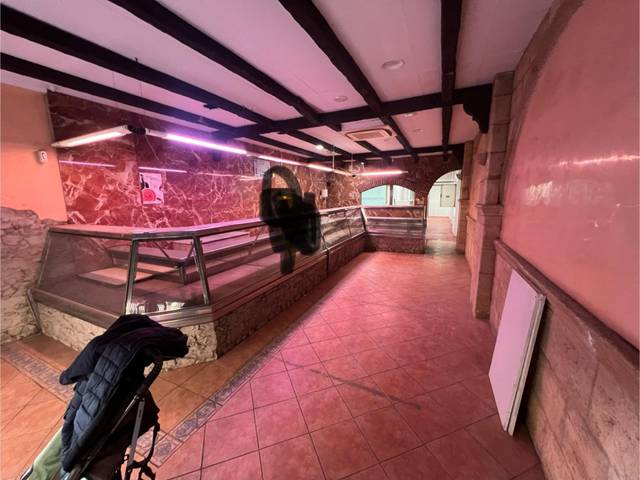 Planta baja en Alquiler en Carrer de Castellonet de la Conquesta, 5 en Barrio de Benicalap