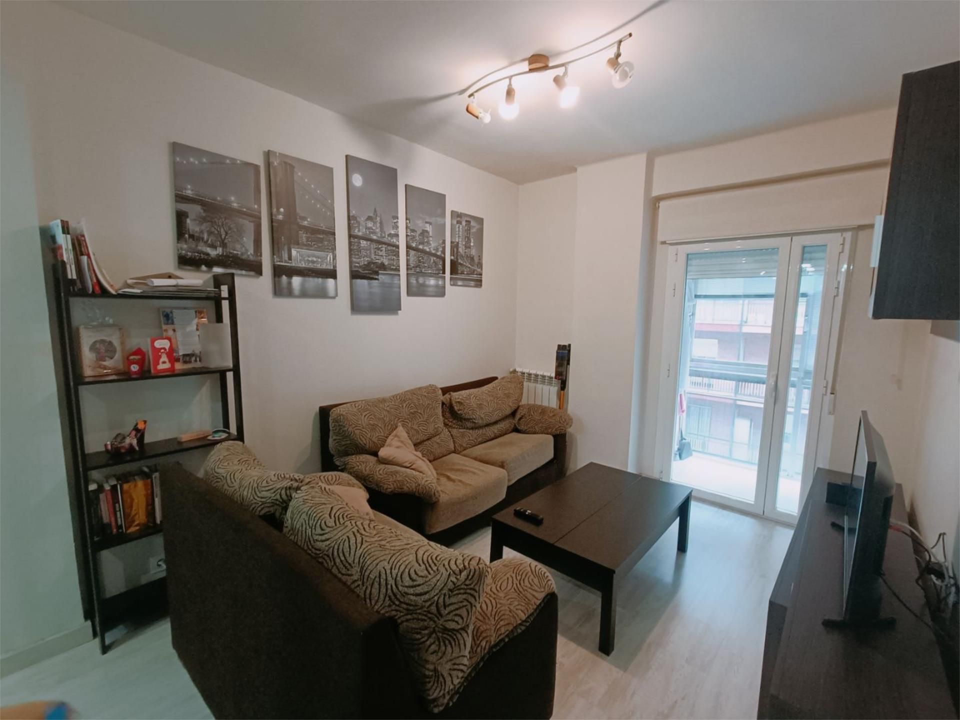 Flat to rent in Calle Imperial, 4, San Pablo - San Nicolás Living room of Flat to rent in Valladolid Capital with Heating, Terrace and Furnished