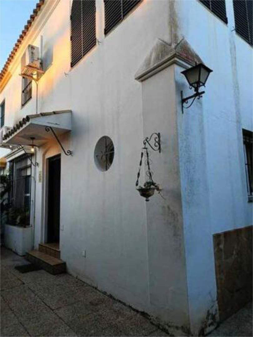 Vista exterior de Casa adosada en venda en Sanlúcar de Barrameda amb Terrassa