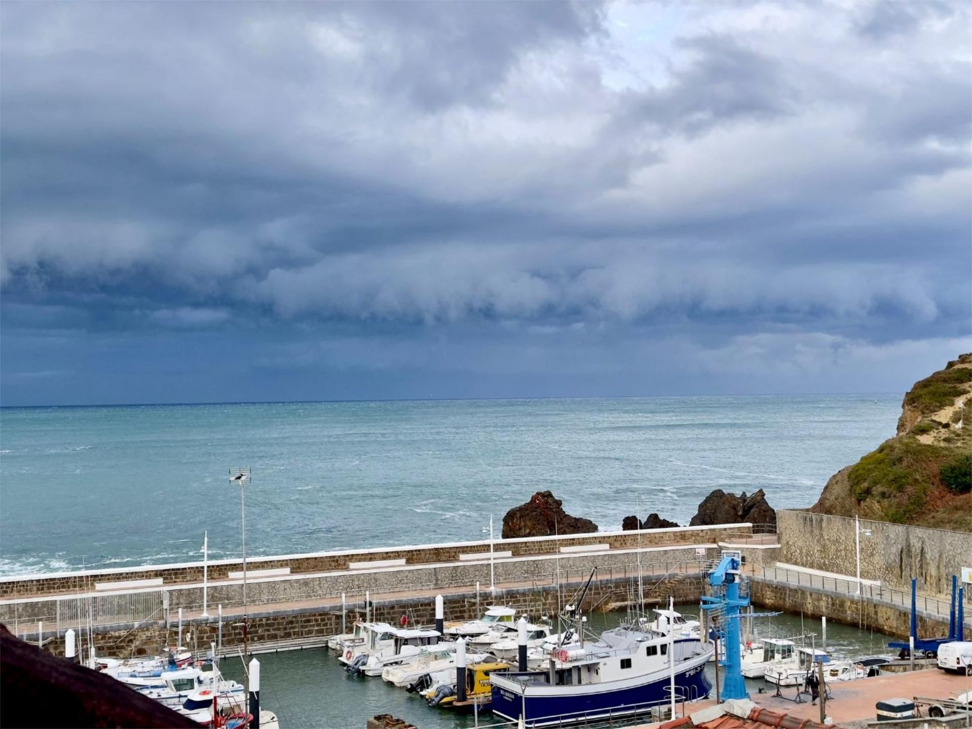 Exterior view of Flat for sale in Lemoiz  with Heating, Private garden and Parquet flooring