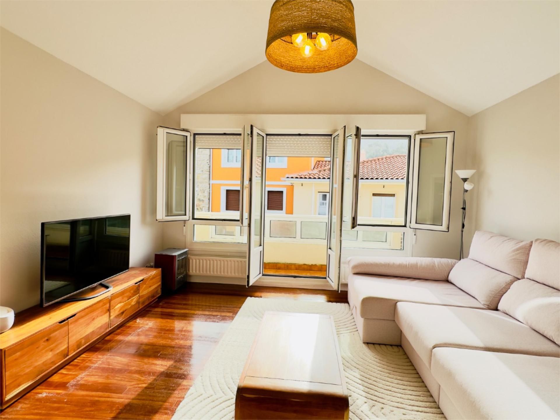 Pis en venda a Portugane Kalea, 8, Lemoiz Sala d'estar de Pis en venda en Lemoiz amb Terrassa i Balcó