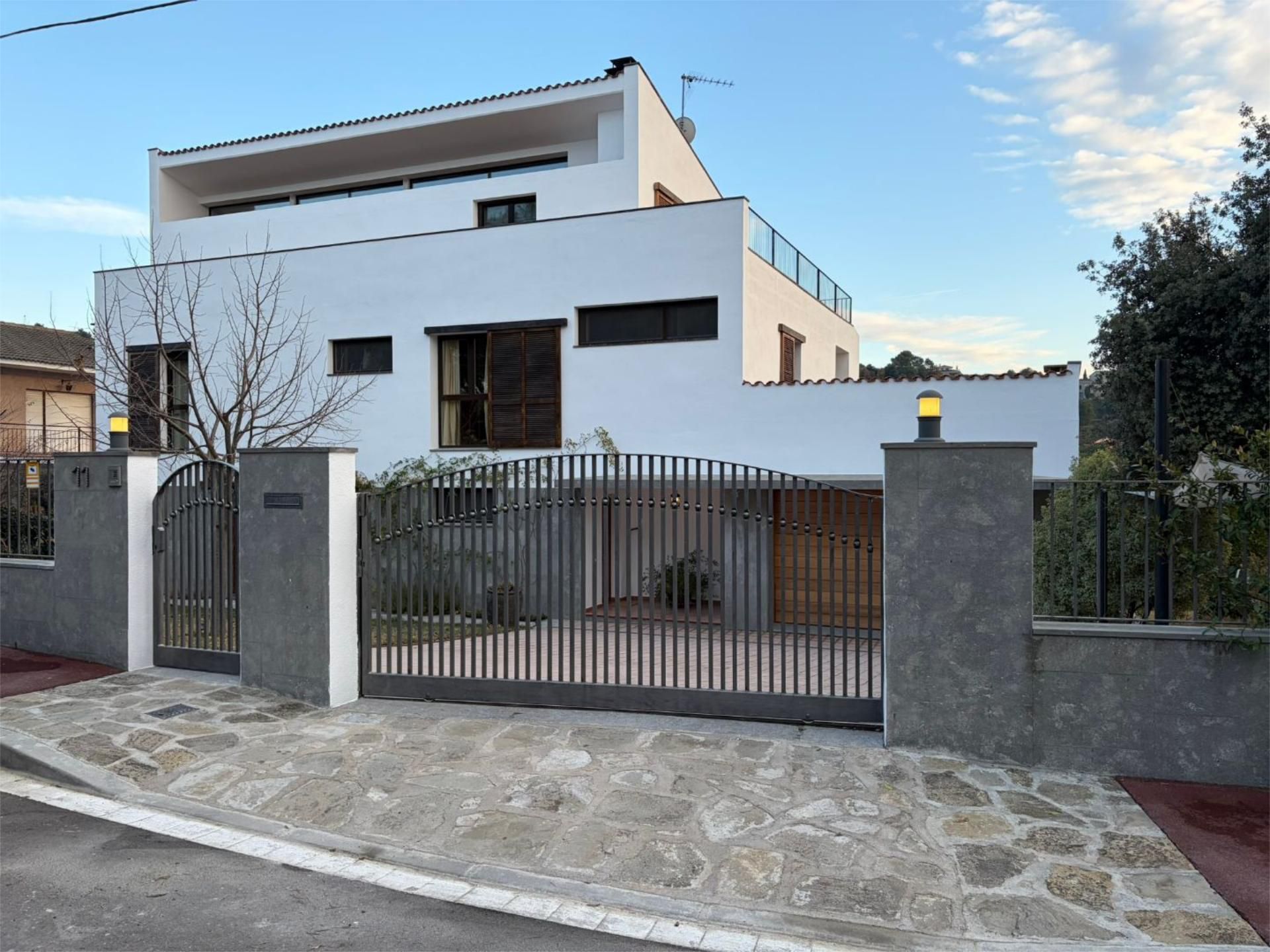 Exterior view of House or chalet for sale in Calders  with Terrace and Balcony