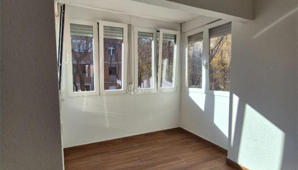 Piso en venta en Calle de Santa Genoveva, 34, Ventas, Madrid - imagen 1 Foto 1 de Piso en venta en Calle de Santa Genoveva, 34, Ventas, Madrid