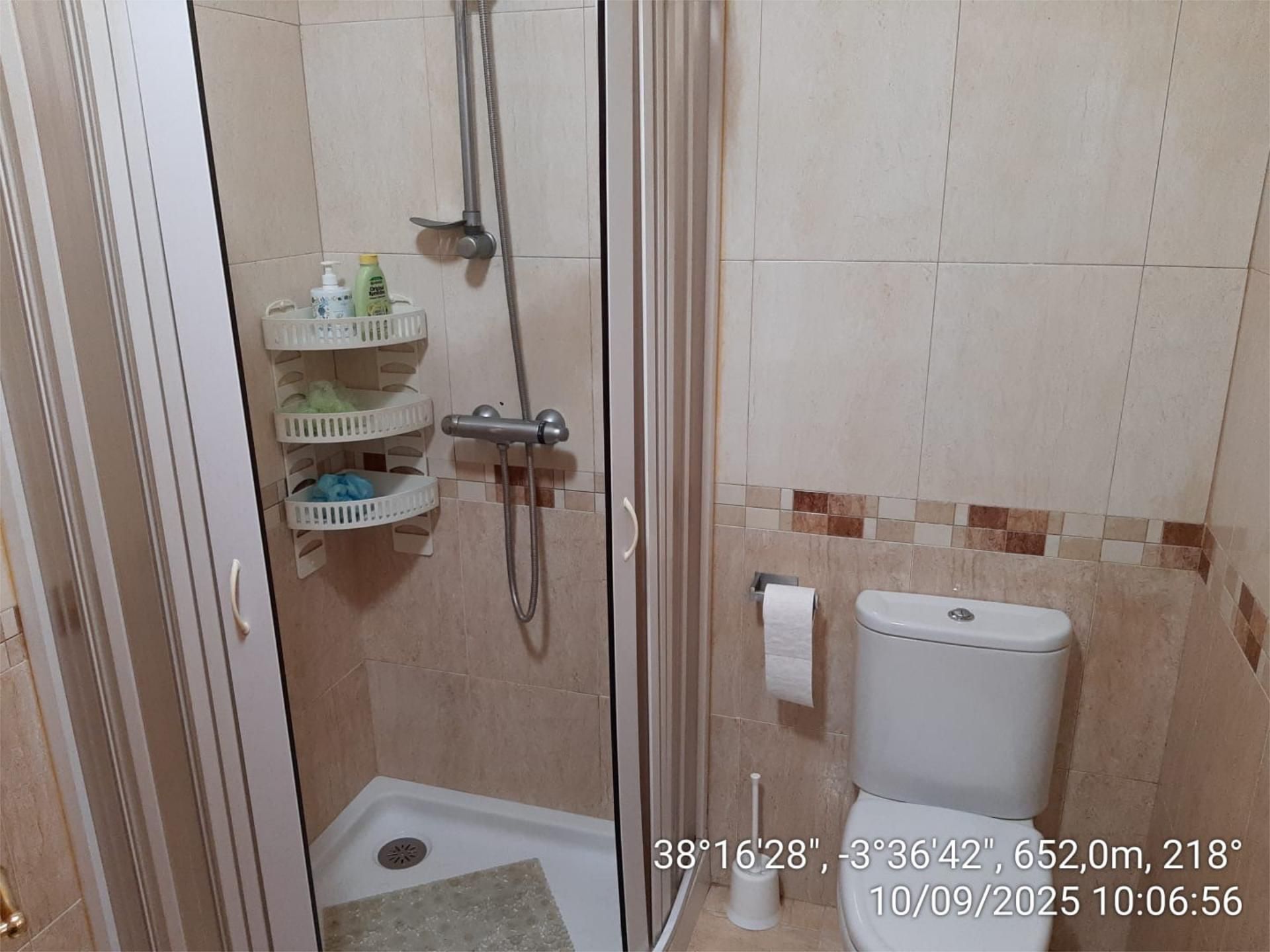 Bany de Casa adosada en venda en La Carolina amb Aire condicionat, Calefacció i Moblat