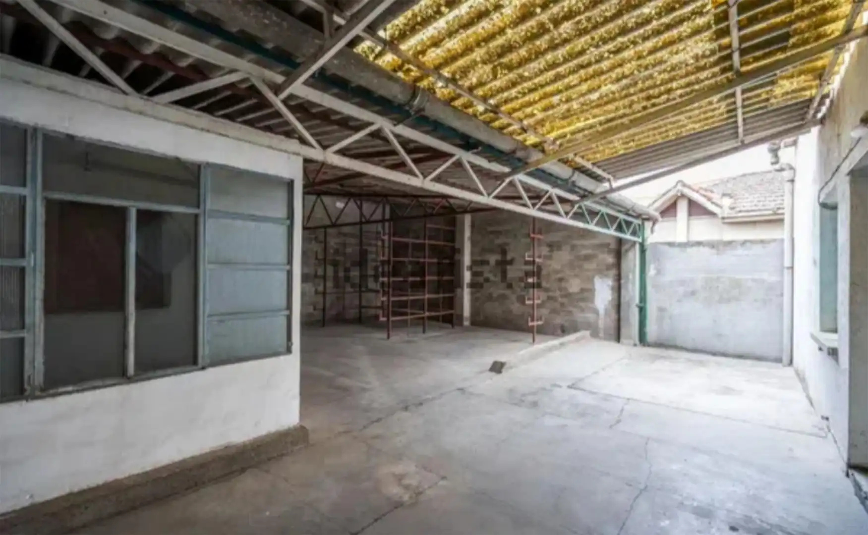 Detached homes for sale in Calle Ronda de la Iglesia, 1, El Tiemblo Detached homes for sale in El Tiemblo with Terrace and Storage room