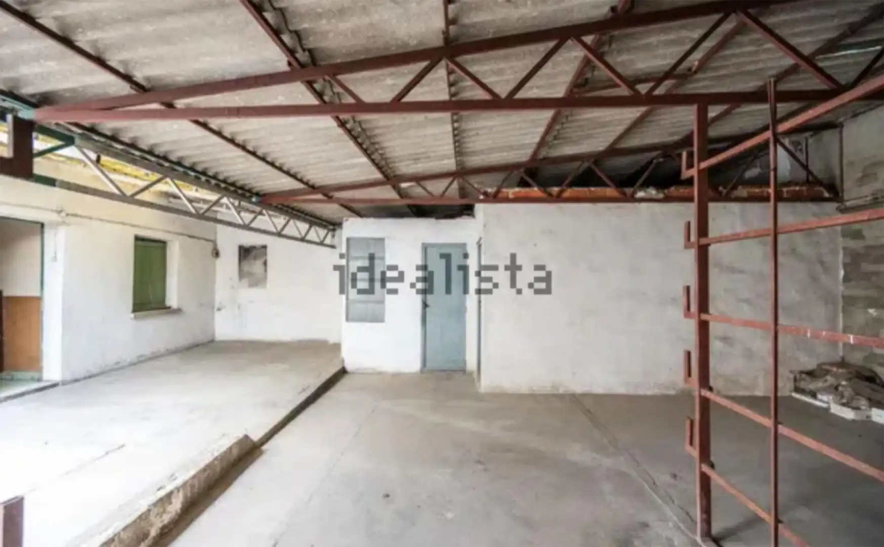 Detached homes for sale in Calle Ronda de la Iglesia, 1, El Tiemblo Detached homes for sale in El Tiemblo with Terrace and Storage room