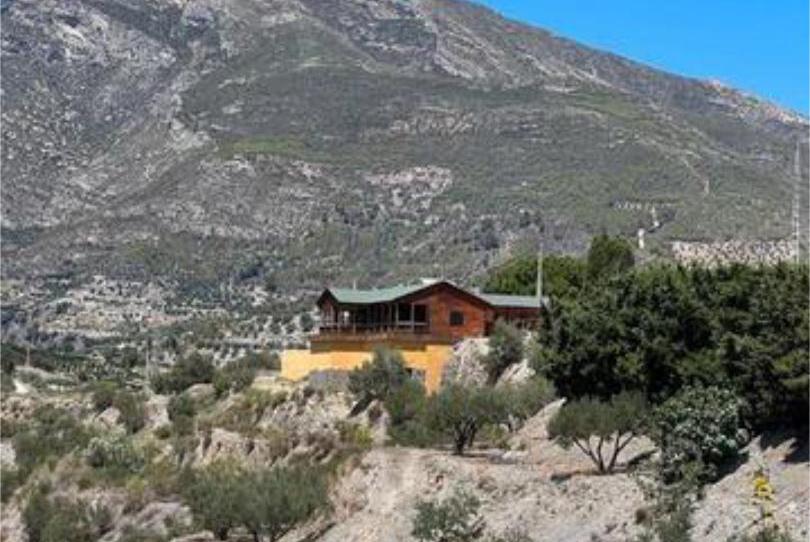 Casa adosada en venda a Jete, Granada - imatge 1 Foto 1 de Casa adosada en venda a Jete, Granada