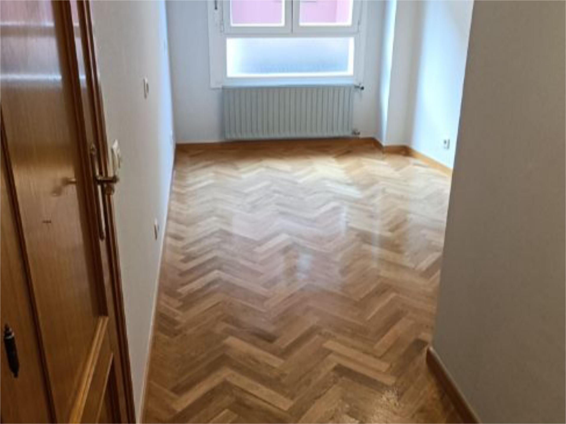 Pis de lloguer a Calle Mar Caspio, 1, Rozas Centro Pis de lloguer en Las Rozas de Madrid amb Aire condicionat i Piscina