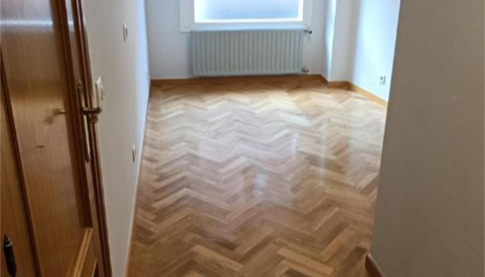 Pis de lloguer a Calle Mar Caspio, 1, Estación, Madrid - imatge 1 Foto 1 de Pis de lloguer a Calle Mar Caspio, 1, Estación, Madrid