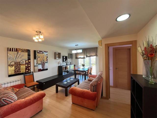 Piso en Venta en Calle Polonia, 2 en Nuevo Parque