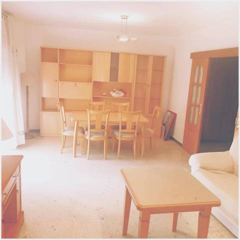 Piso en Venta en Calle Feria, 83 en Feria