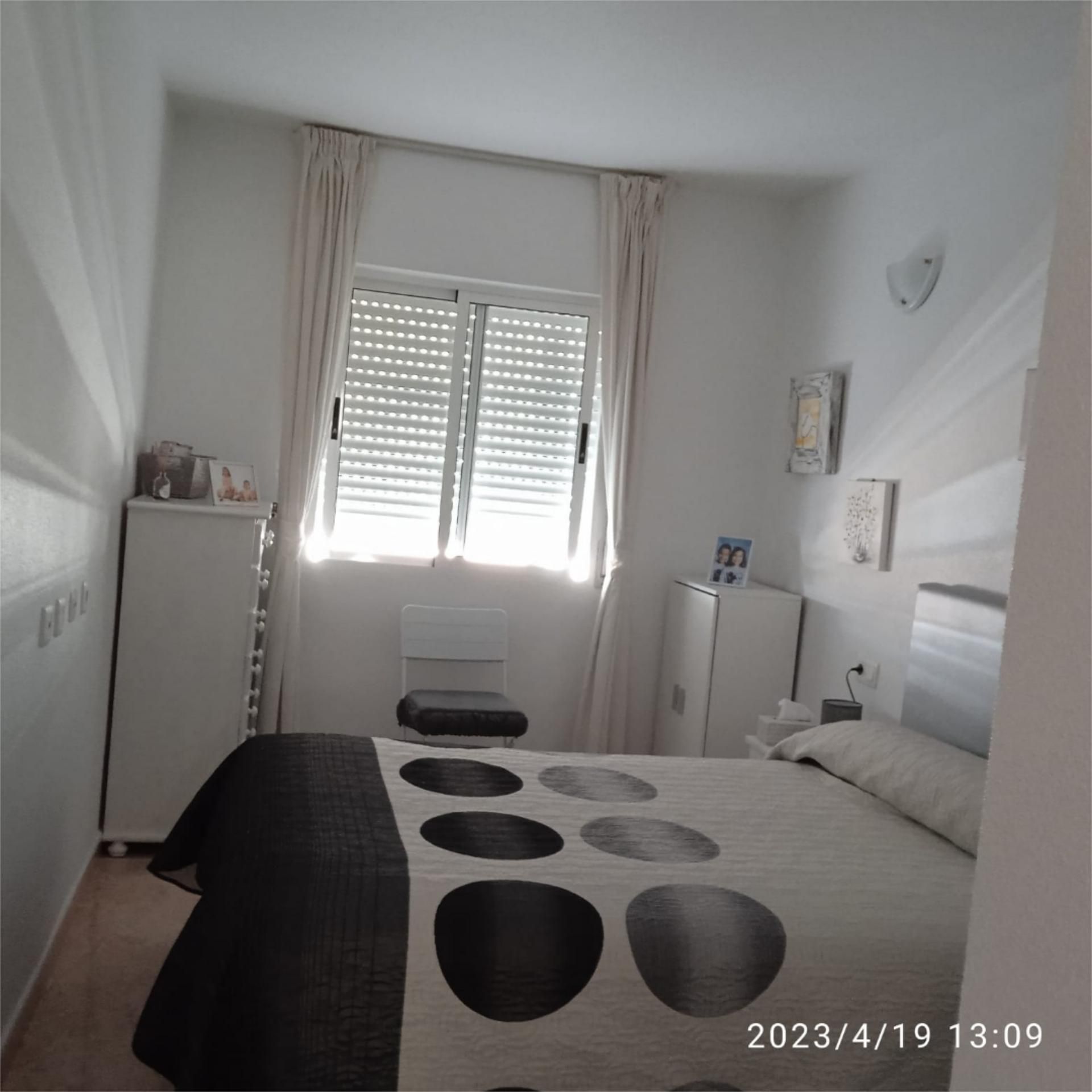 Dormitori de Pis en venda en Torrevieja amb Terrassa, Moblat i Forn