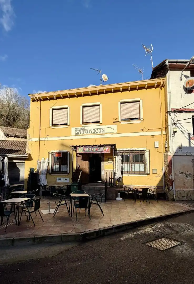 Casa adosada en venda en Mieres (Asturias) amb Calefacció, Parquet i Terrassa