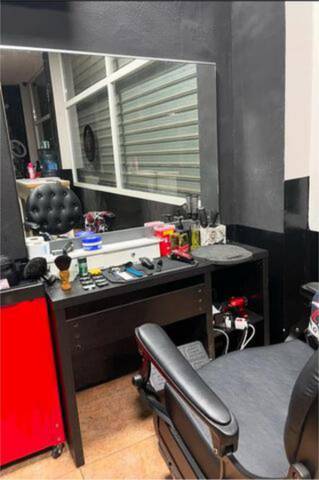 Local comercial en Alquiler en Barrio de Benicalap