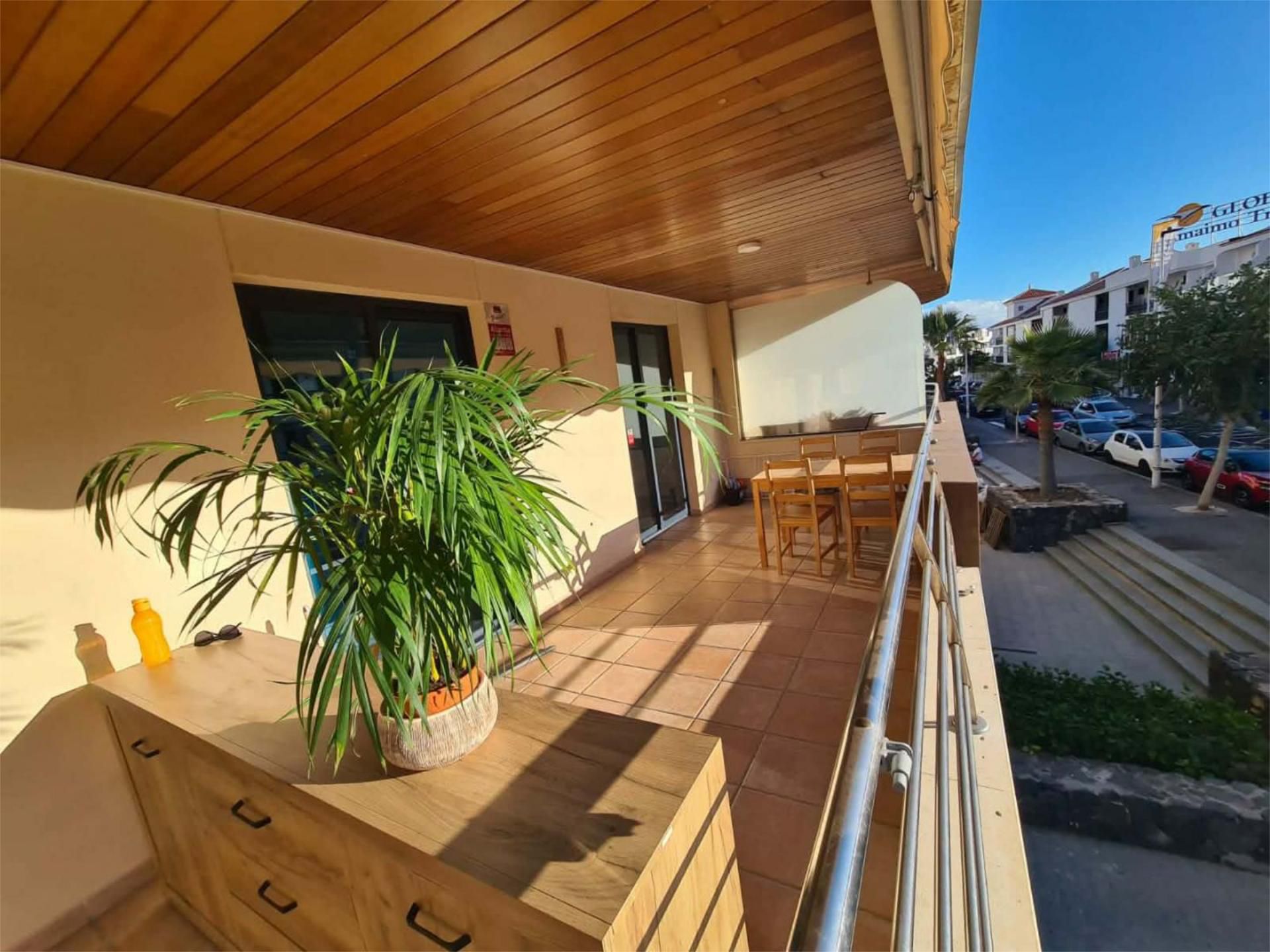 Vista exterior de Pis en venda en Santiago del Teide amb Terrassa, Piscina i Balcó