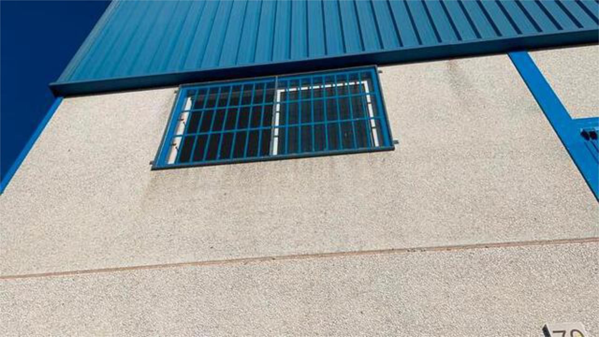 Vista exterior de Nau industrial de lloguer en La Luisiana