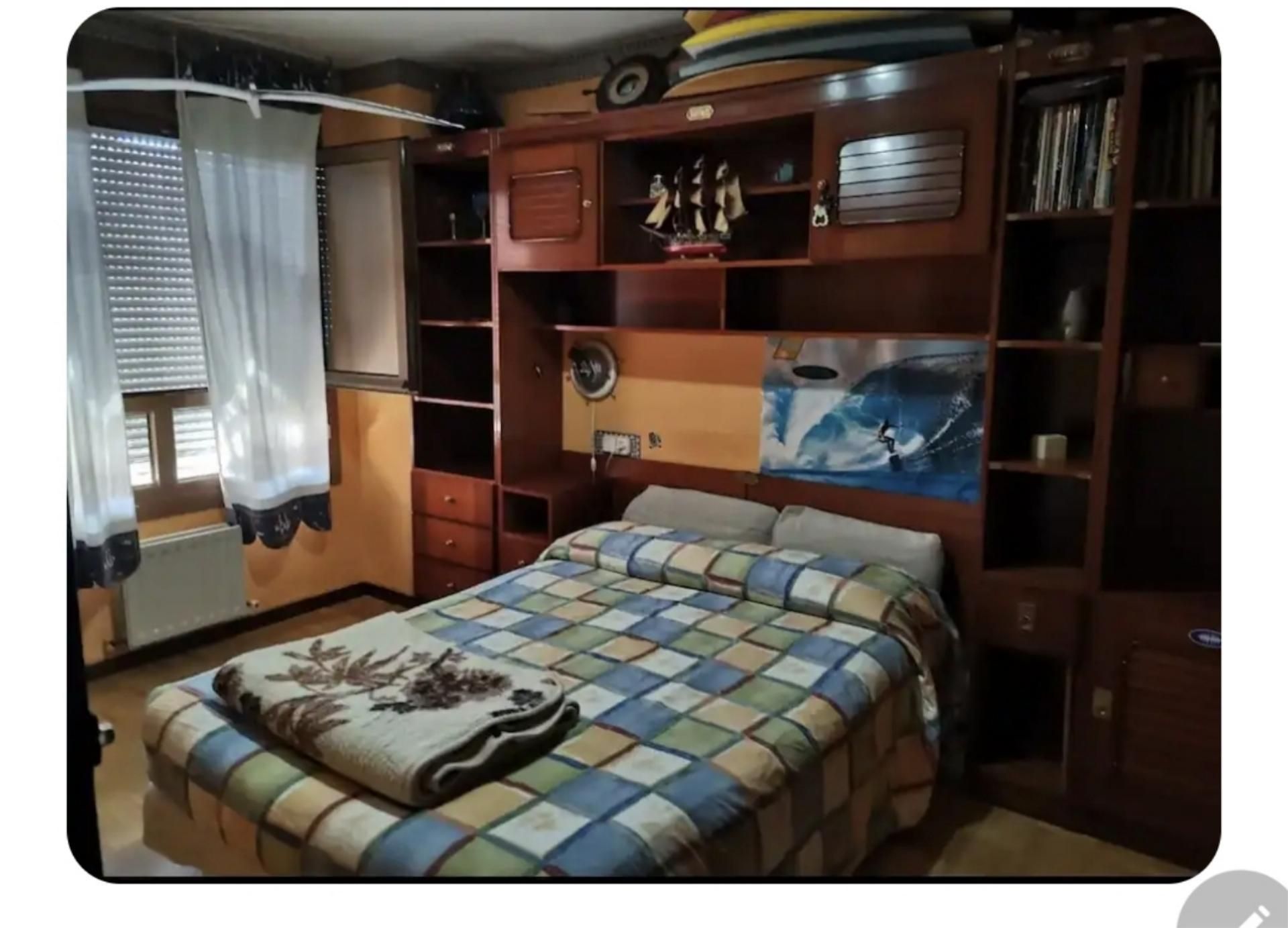 Pis per a compartir a Calle Pedro Pablo, 40, Llano Dormitori de Pis per a compartir en Gijón amb Calefacció, Parquet i Moblat