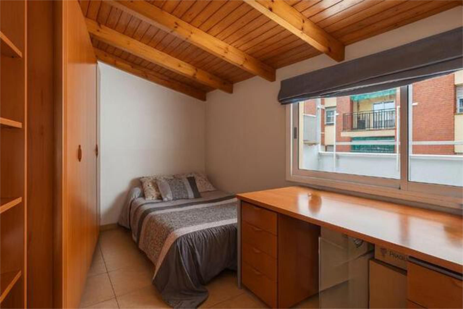 Casa o xalet en venda a Eixample Dormitori de Casa o xalet en venda en Sant Joan Despí amb Terrassa