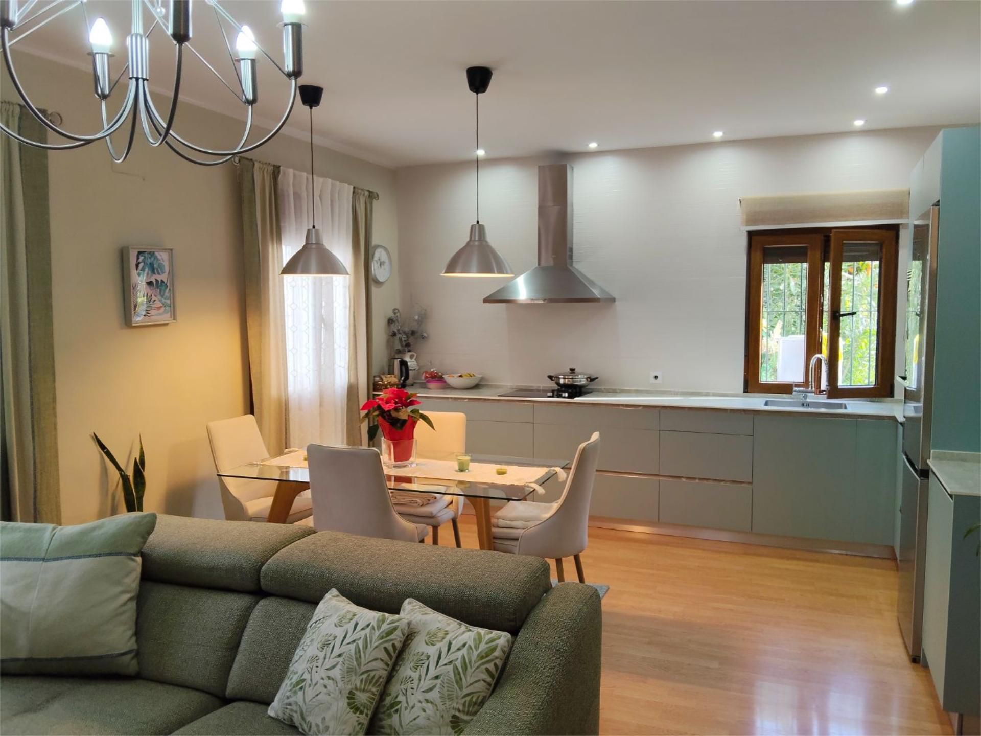 Casa o xalet en venda a Calle Cuesta de la Venta, 22, Grazalema Cuina de Casa o xalet en venda en Grazalema