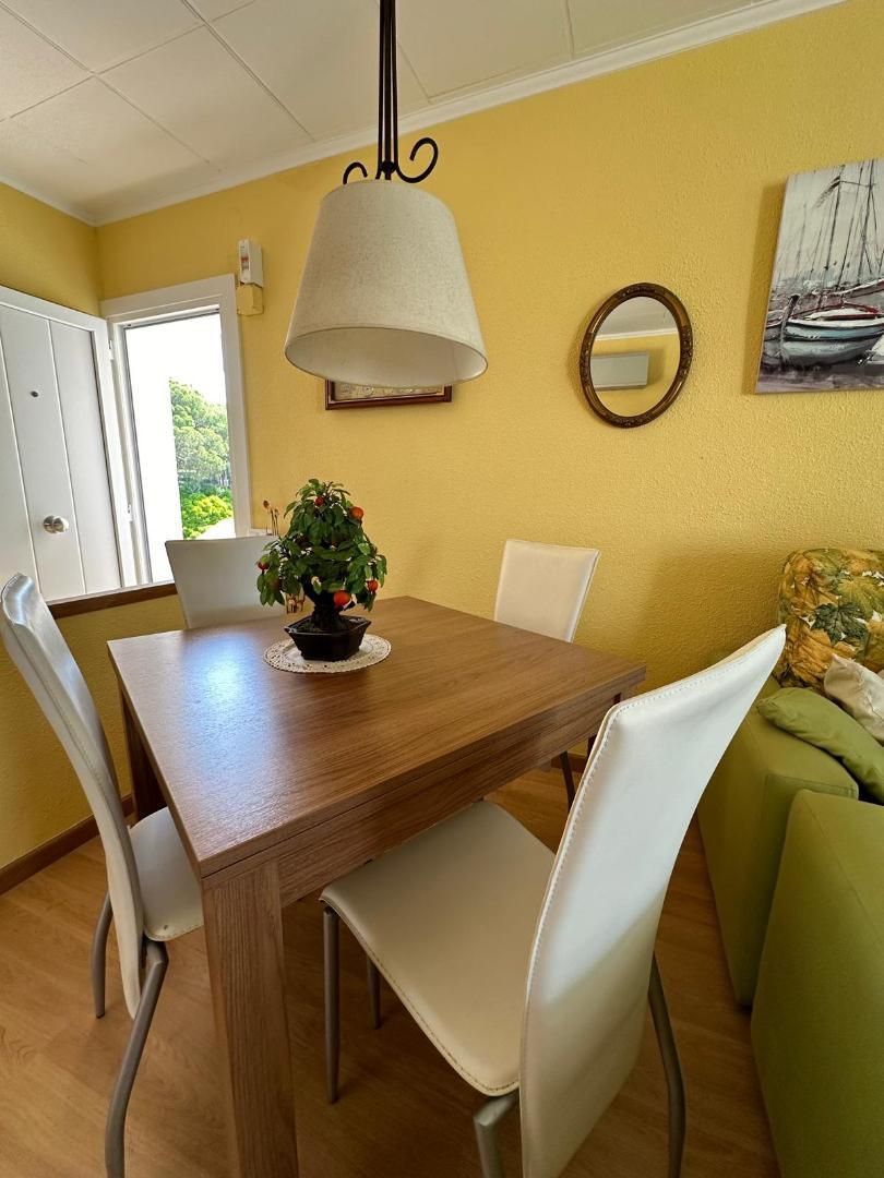 Menjador de Apartament de lloguer en Castell d'Aro, Platja d'Aro i s'Agaró amb Jardí privat, Parquet i Terrassa
