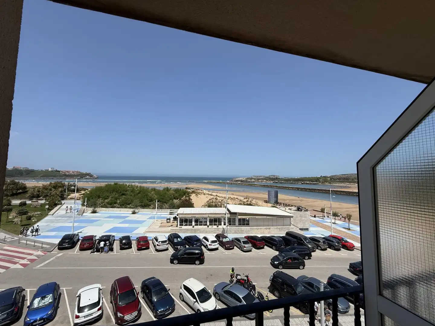 Parkplatz von Wohnung zur Miete in Suances mit Terrasse und Balkon
