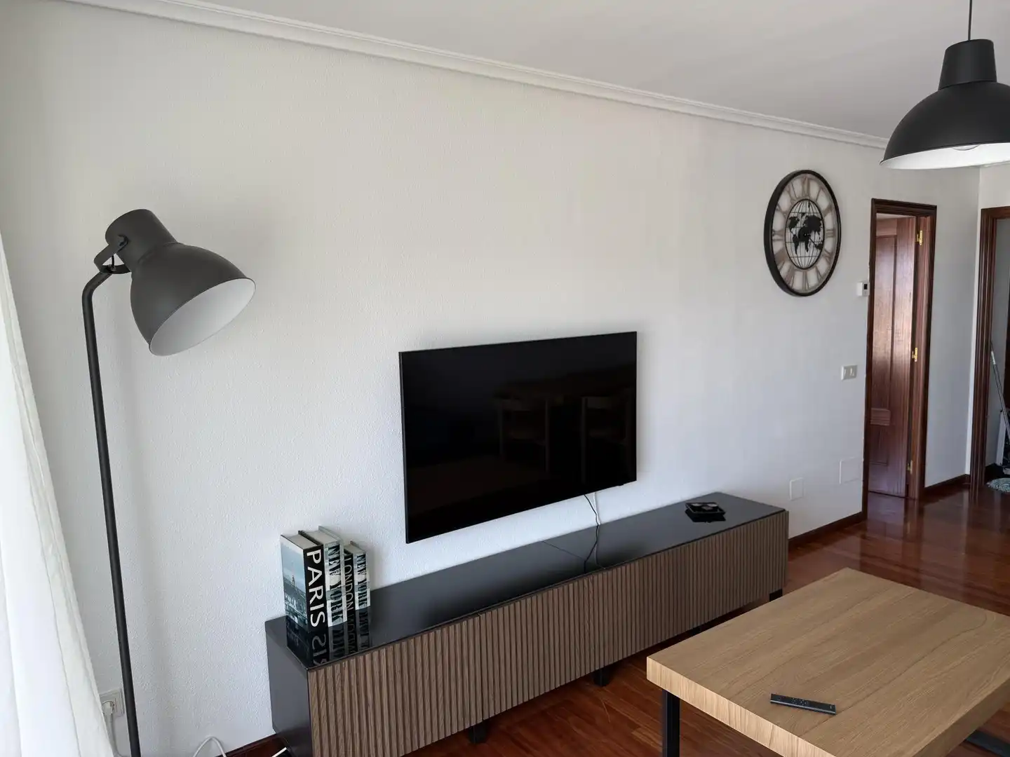 Wohnzimmer von Wohnung zur Miete in Suances mit Terrasse und Balkon