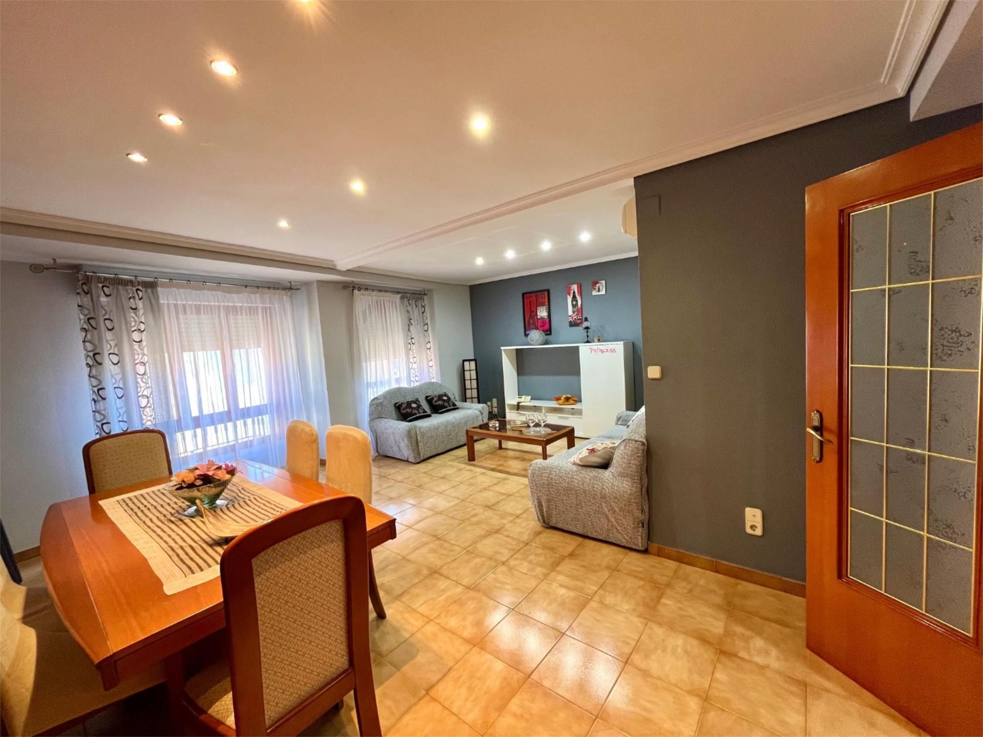 Flat for sale in Carrer Gabriel Hernández, 10, Tavernes de la Valldigna Exterior view of Flat for sale in Tavernes de la Valldigna with Air Conditioner, Terrace and Balcony