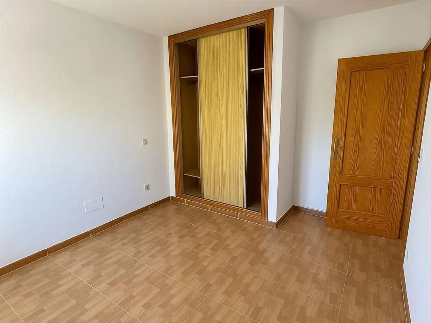 Flat for sale in Calle las Bodegas, 12, Villacastín Bedroom of Flat for sale in Villacastín with Heating and Private garden