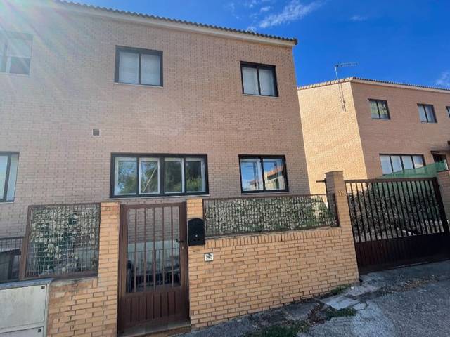 Piso en Venta en Calle las Bodegas, 12 en Villacastín