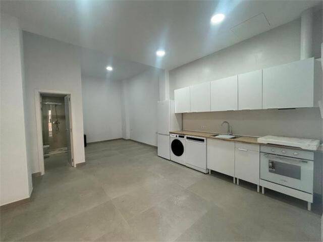 Piso en Alquiler en El Molinillo - Capuchinos