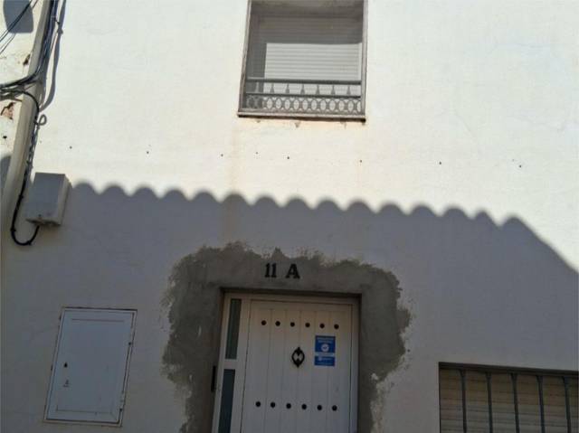 Piso en Venta en Calle Canalejas, 11 en Chillón