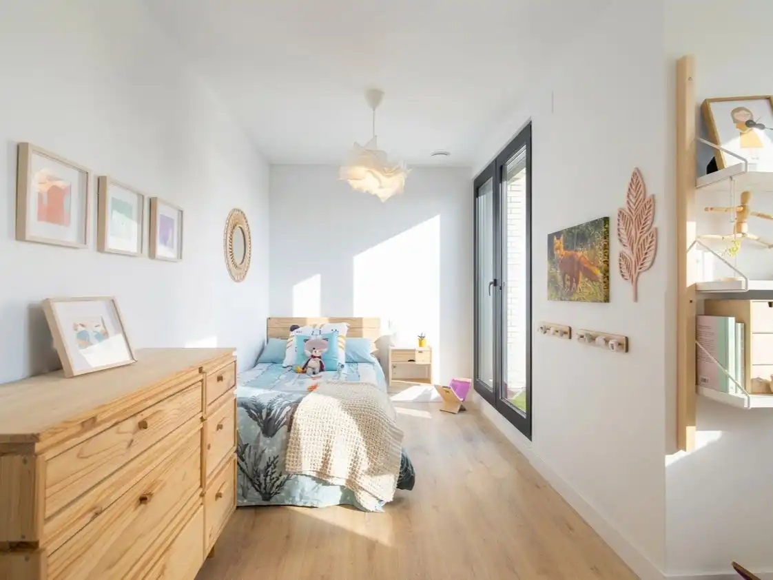 Houses for sale in Uleta Kalea, 6, Mendizorrotza - Armentia Bedroom of Houses for sale in Vitoria - Gasteiz with Air Conditioner, Heating and Private garden