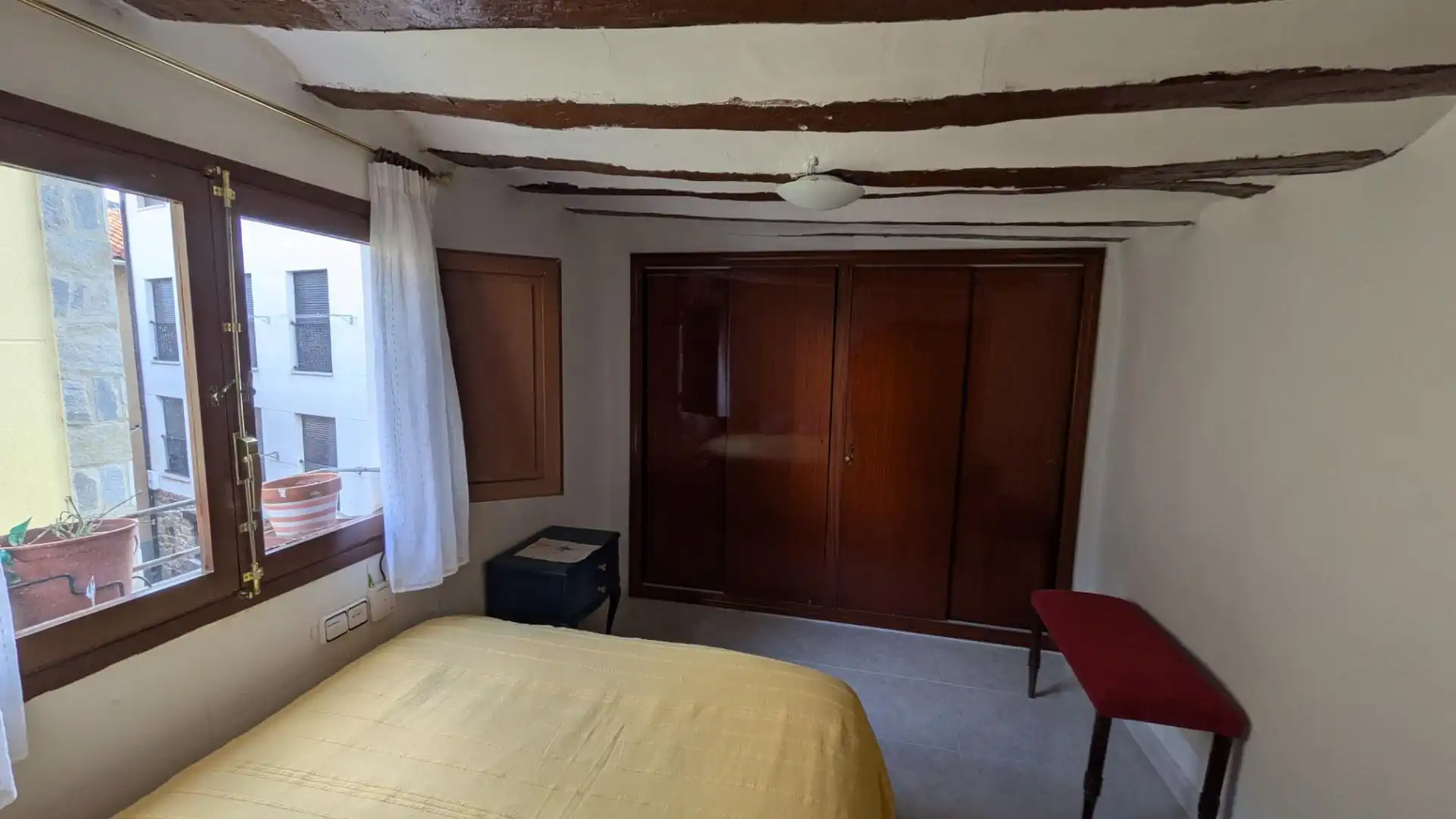 Casa adosada en venda a Calle Juan Pascual, 14, Torrecilla En Cameros Dormitori de Casa adosada en venda en Torrecilla En Cameros