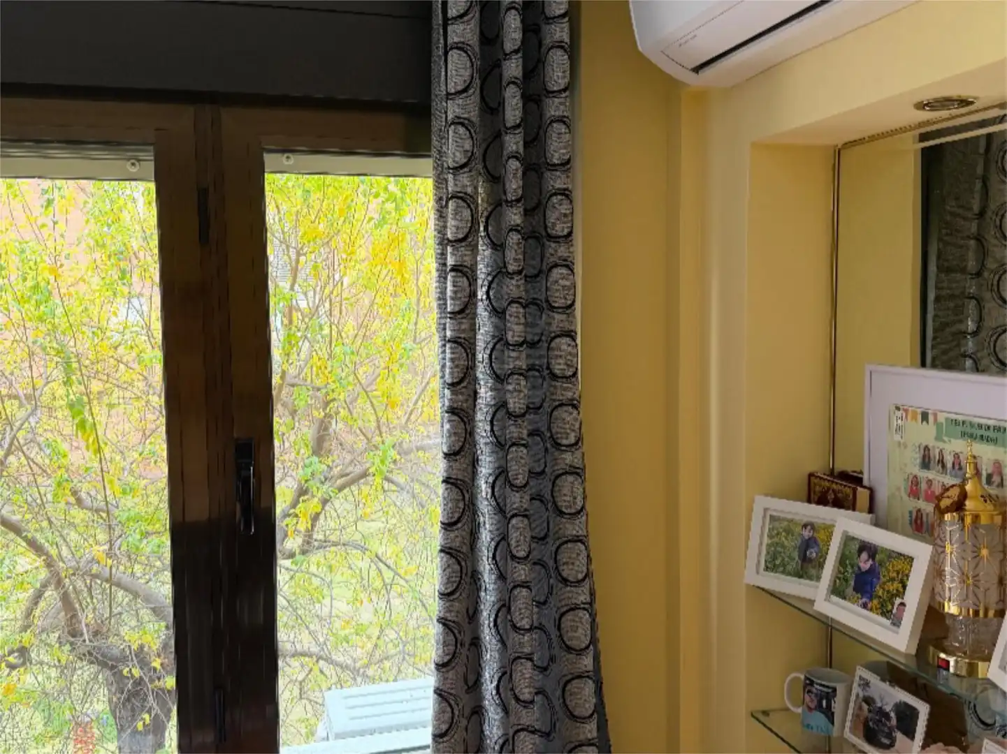 Piso en venta en Avenida de Portugal, 33, El Carrascal Habitación de Piso en venta en Leganés con Aire acondicionado, Calefacción y Jardín privado