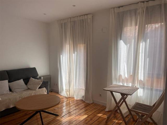 Apartamento en Alquiler en Calle de Gavín, 9 en La Magdalena