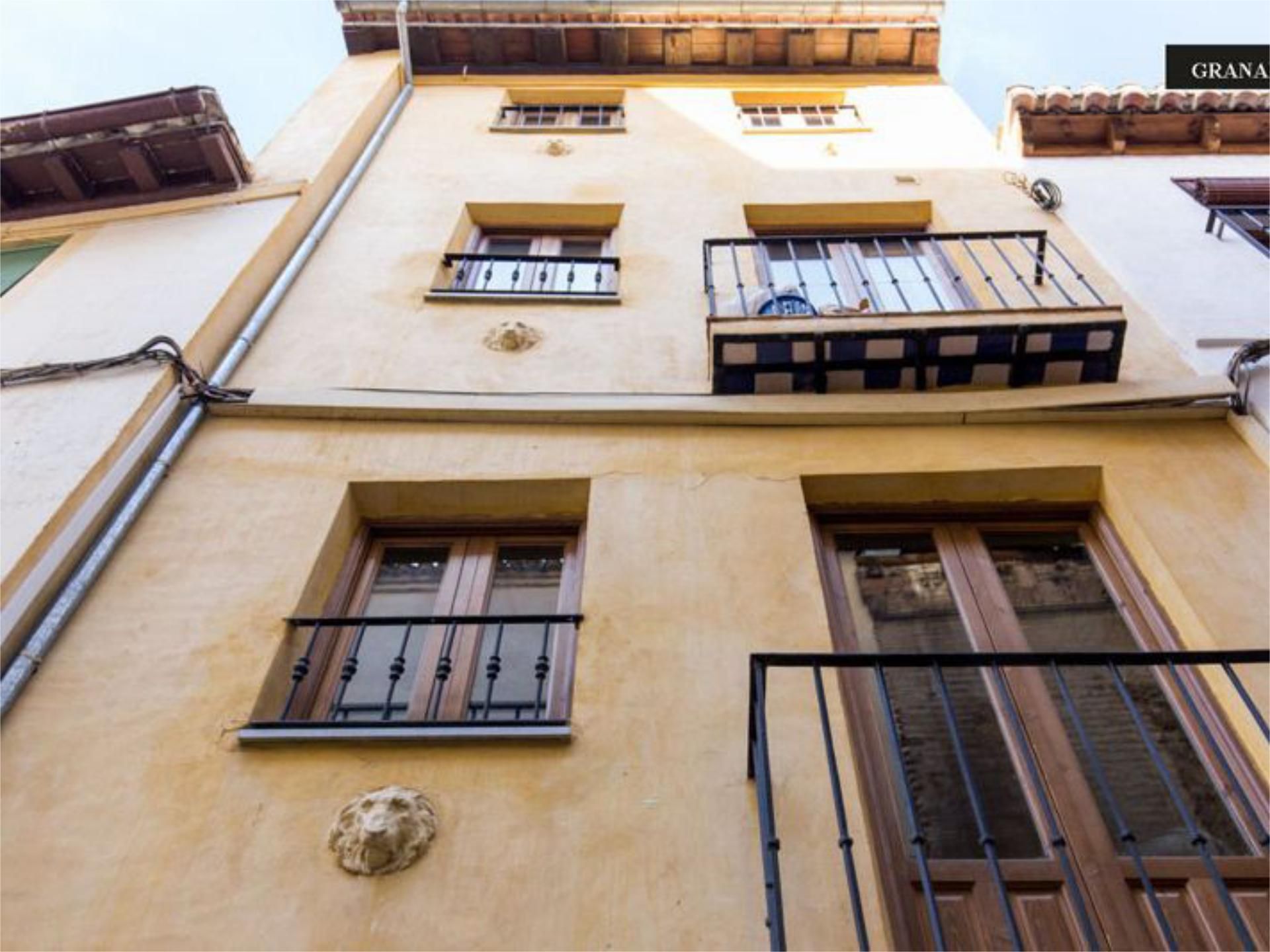 Estudi de lloguer a Calle San Andrés, 2, Centro Vista exterior de Estudi de lloguer en Granada Capital amb Balcó