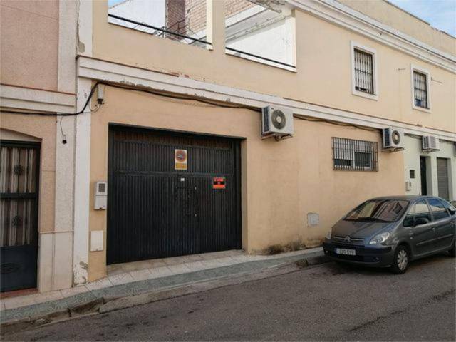 Local comercial en Alquiler en Guillena pueblo