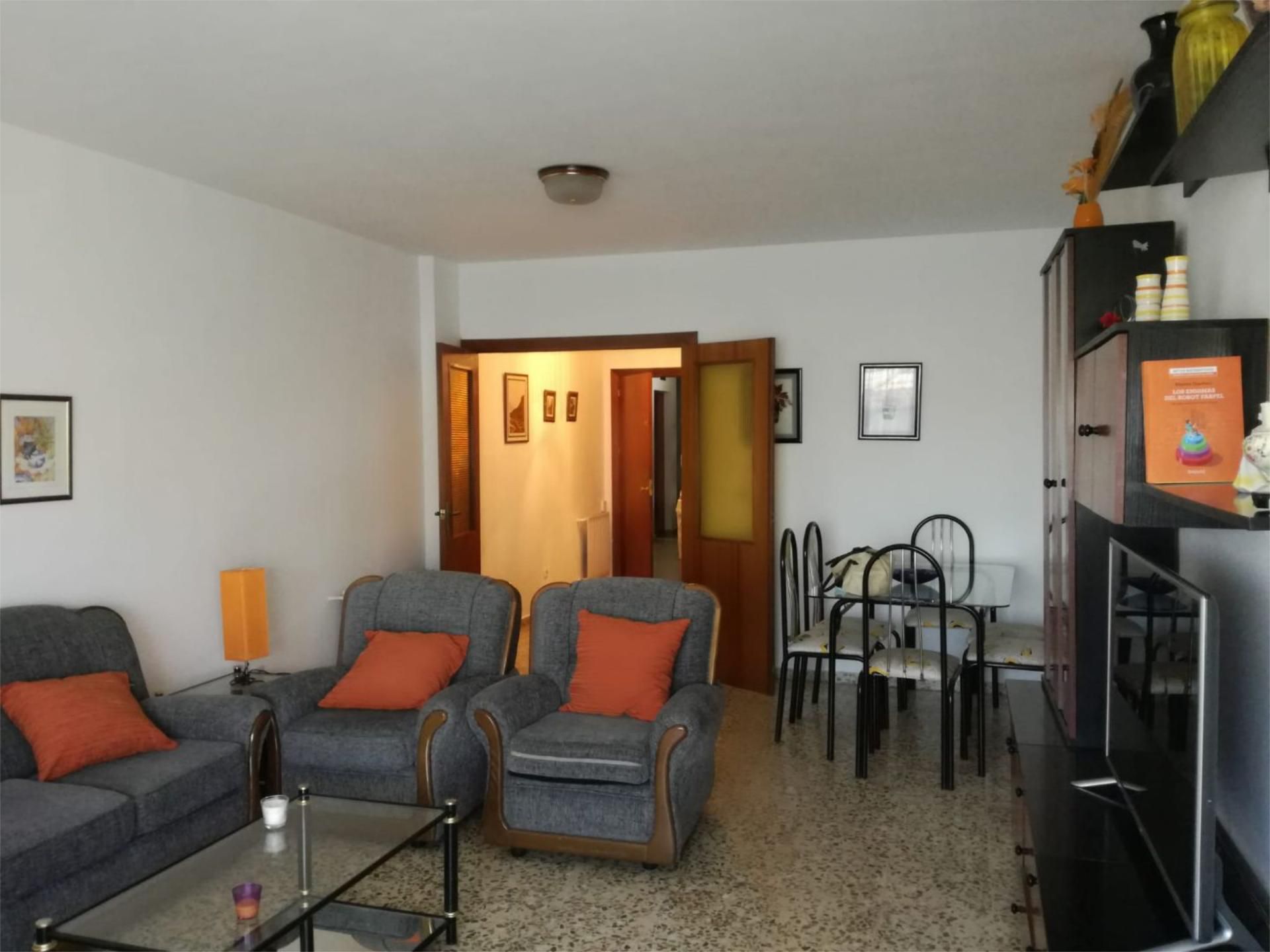Flat to share in Avenida Constitución, 40, Oeste Living room of Flat to share in Mérida with Air Conditioner, Heating and Private garden