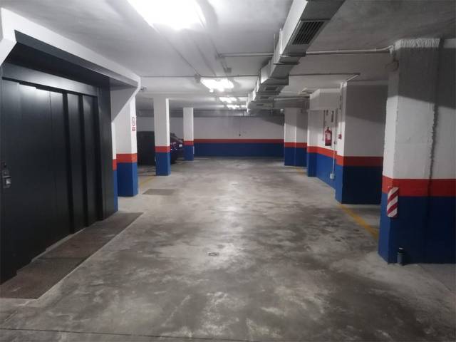 Garaje en Venta en Paseo de la Salud, 15 en La Florida - Parque Norte