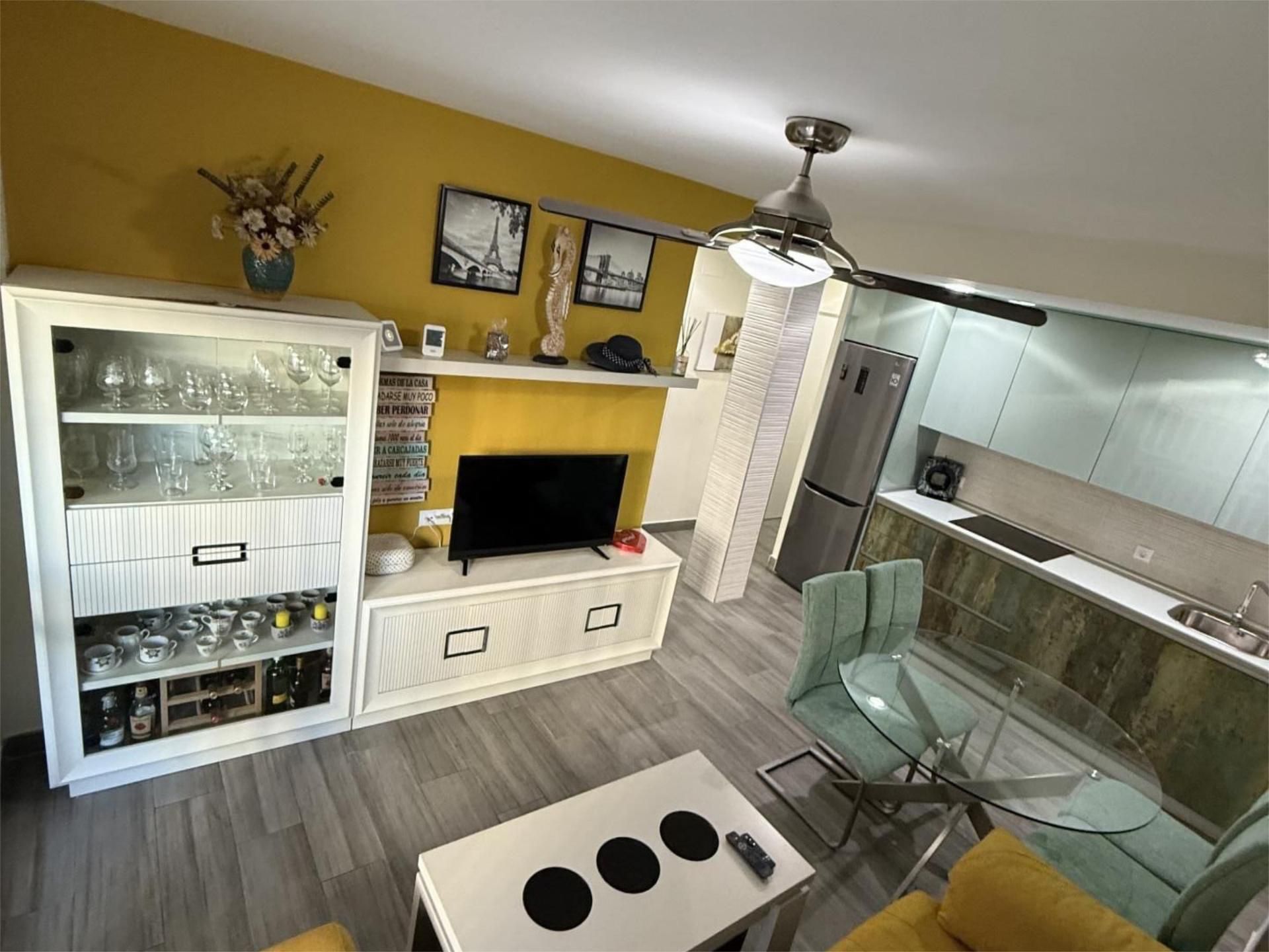 Flat for sale in Carrer de Les Illes Balears, 13, Playa de Gandia Living room of Flat for sale in Gandia with Air Conditioner and Terrace