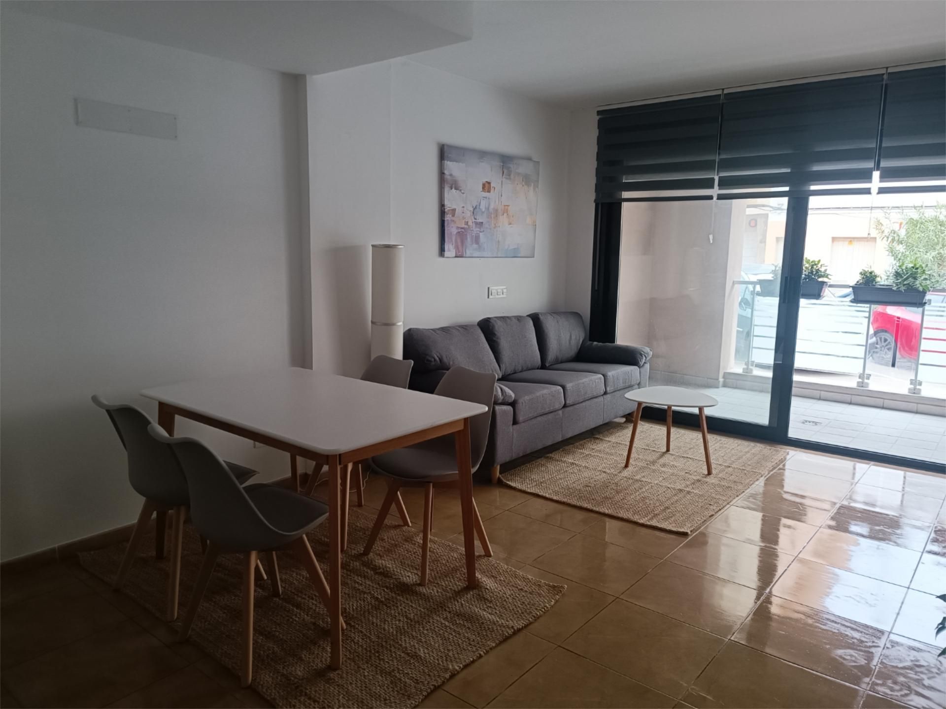 Pis en venda a Carrer de Maria Lluïsa Serra, 45, Avinguda Menorca - Sínia Costabella Sala d'estar de Pis en venda en Maó - Mahón amb Terrassa, Moblat i Forn