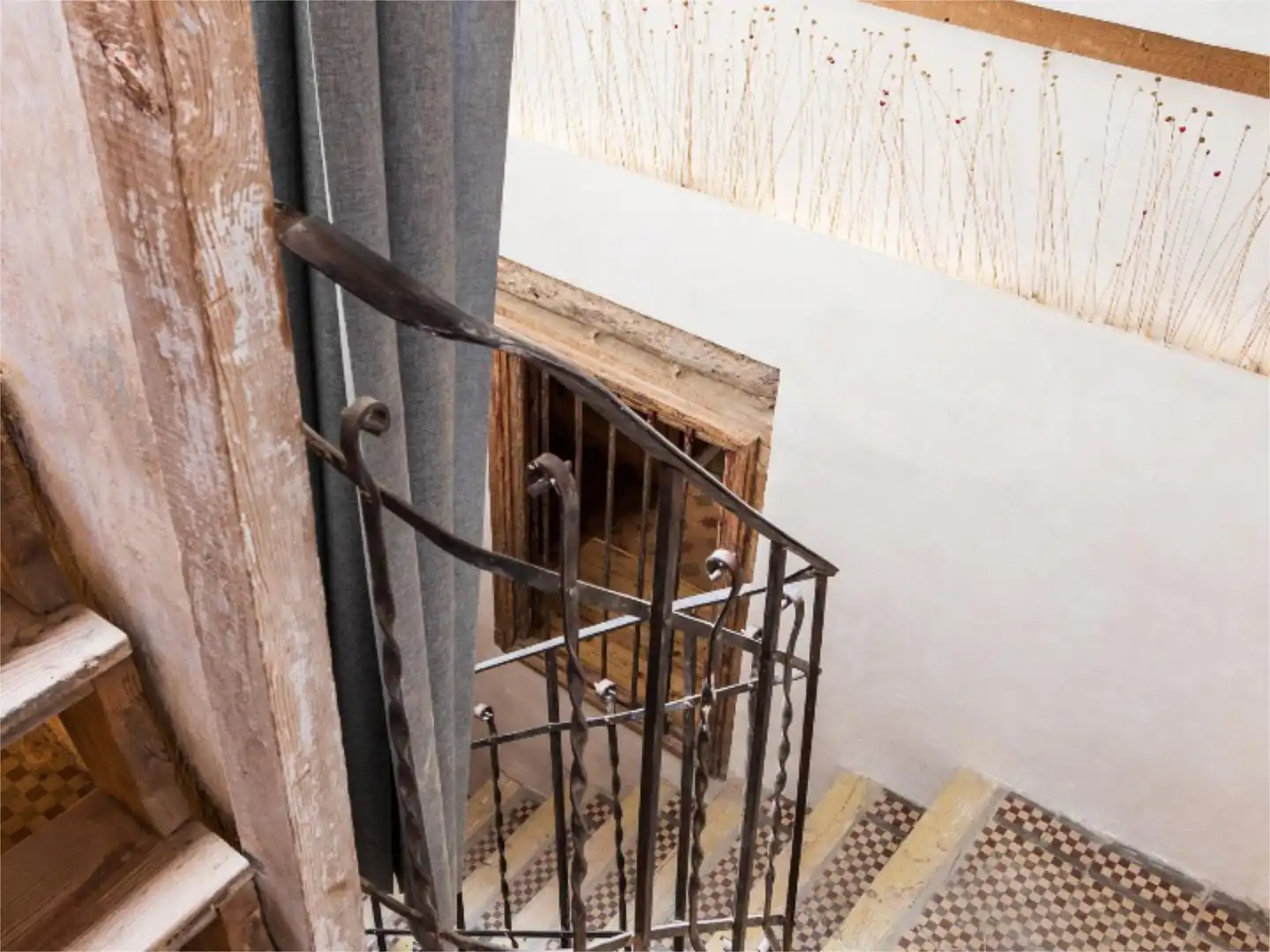 Attic for rent in  Zaragoza Capital  with Air Conditioner and Terrace